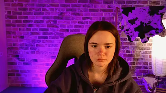 May Bloom online show from February 2026 06:22:01 AM