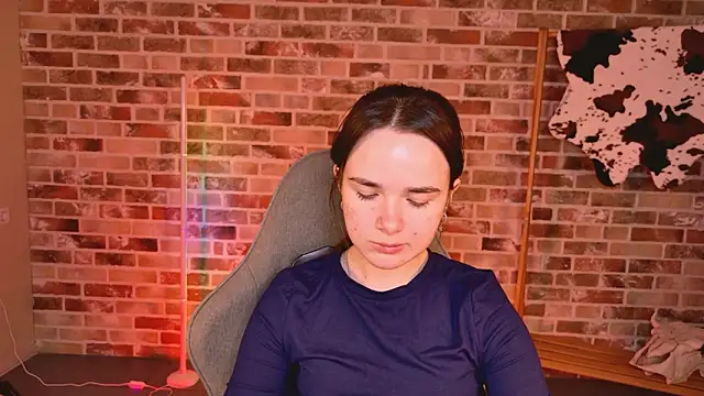 May Bloom online show from March 2026 06:09:02 AM