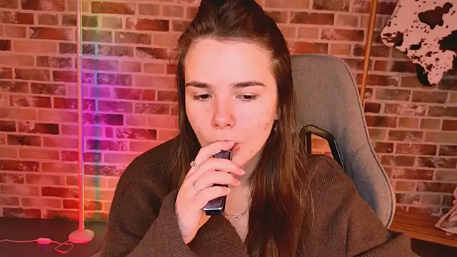 May Bloom online show from March 2026 06:50:01 AM