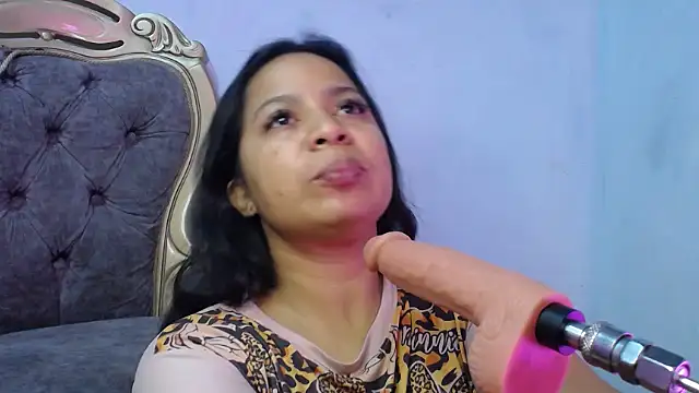 lazzy6565 online show from April 2026 10:41:02 AM