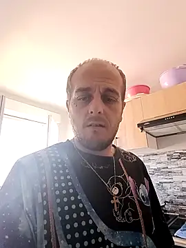 mikasjoka online show from October 2025 09:45:01 AM