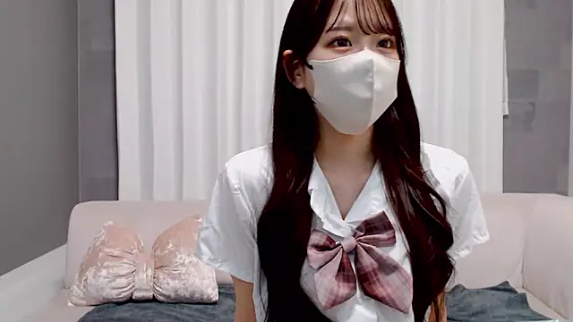 Snapshot of LOVE_MIREI_LOVE chatting on December 2025 11:27:02 AM LOVE MIREI LOVE online show from December 2025 11:27:02 AM