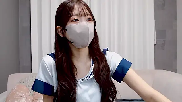 Snapshot of LOVE_MIREI_LOVE chatting on November 2025 11:36:01 AM LOVE MIREI LOVE online show from November 2025 11:36:01 AM