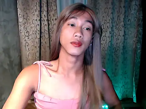 taylaxuxu online show from January 2026 10:57:02 PM