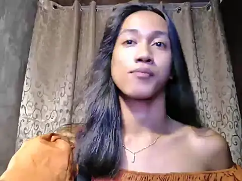 taylaxuxu online show from November 2025 09:19:02 PM