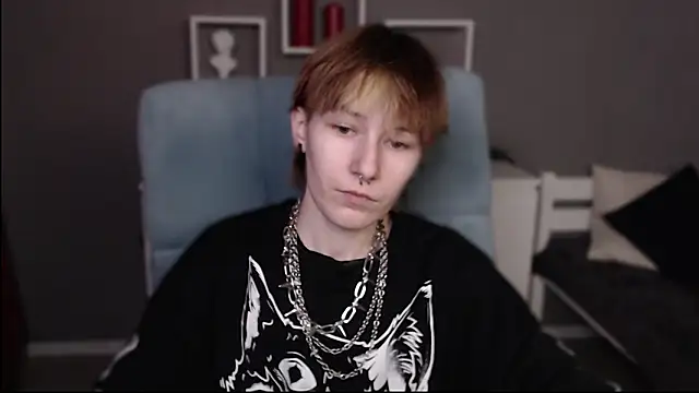 guitarandangell online show from March 2026 05:00:01 AM