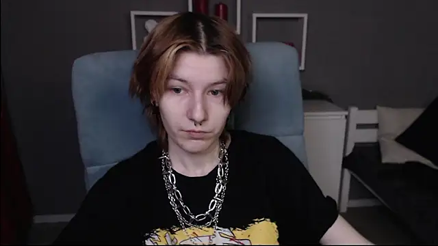 guitarandangell online show from February 2026 09:09:01 AM