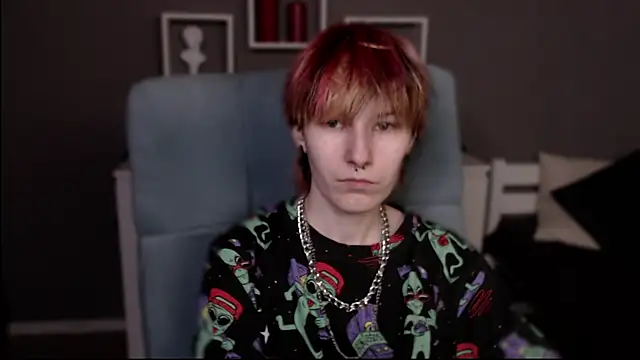 guitarandangell online show from April 2026 06:22:01 PM