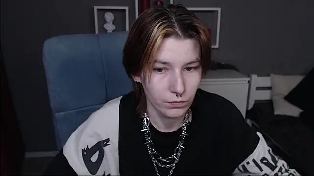 guitarandangell online show from February 2026 08:24:02 AM