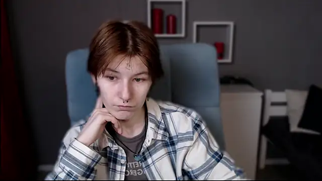 guitarandangell online show from November 2025 10:59:02 AM