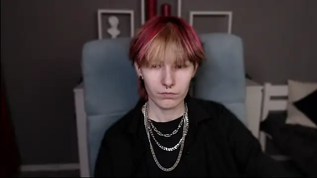 guitarandangell online show from April 2026 07:31:02 PM