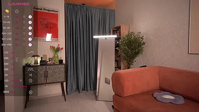 Pheromoon online show from March 2026 06:19:01 AM