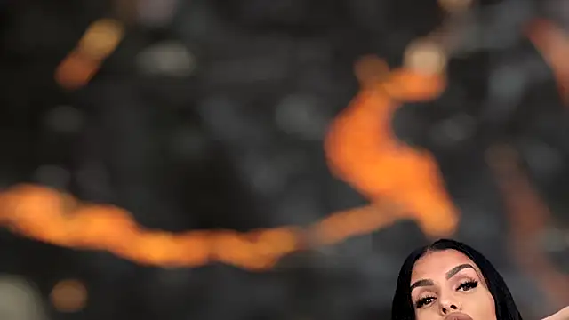 Snapshot of KimWilmes chatting on October 2025 04:39:01 PM KimWilmes online show from October 2025 04:39:01 PM