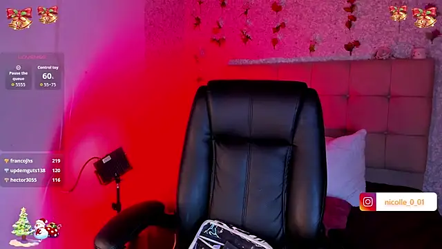 amelia ferrerx online show from December 2025 08:14:01 PM