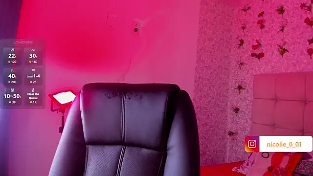 amelia ferrerx online show from November 2025 03:07:01 AM