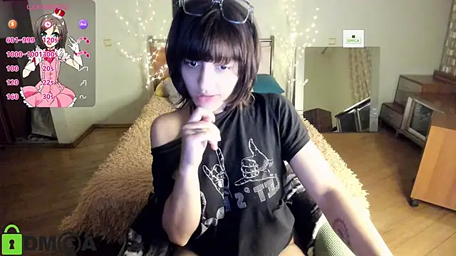 A Skyy online show from April 2026 07:21:02 PM