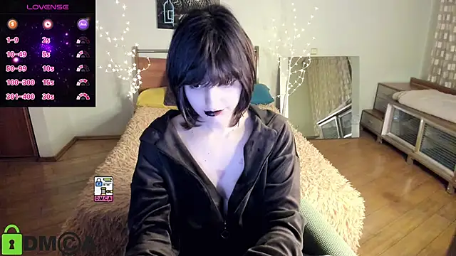 A Skyy online show from April 2026 08:26:01 PM