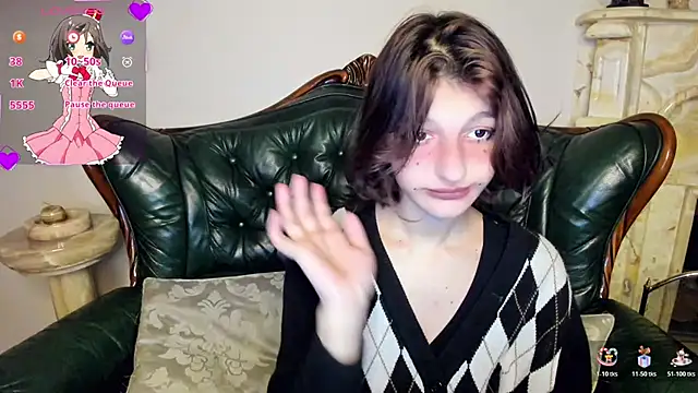 A Skyy online show from November 2025 08:24:02 PM