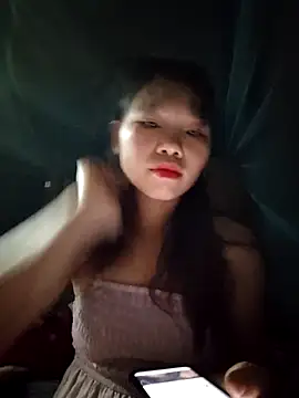 Snapshot of linh-miu99 chatting on November 2025 04:11:01 PM linh-miu99 online show from November 2025 04:11:01 PM