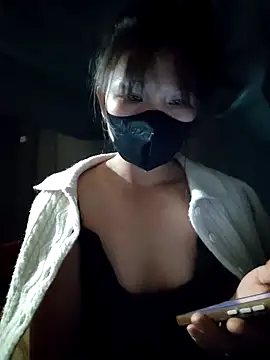 Snapshot of linh-miu99 chatting on November 2025 01:37:02 PM linh-miu99 online show from November 2025 01:37:02 PM