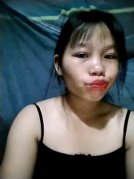 Snapshot of linh-miu99 chatting on October 2025 03:01:01 PM linh-miu99 online show from October 2025 03:01:01 PM