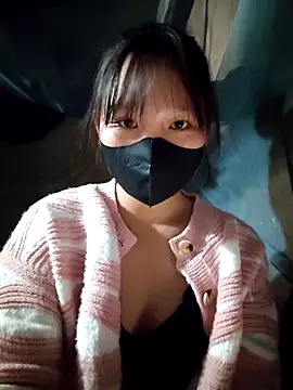 Snapshot of linh-miu99 chatting on November 2025 06:22:01 PM linh-miu99 online show from November 2025 06:22:01 PM