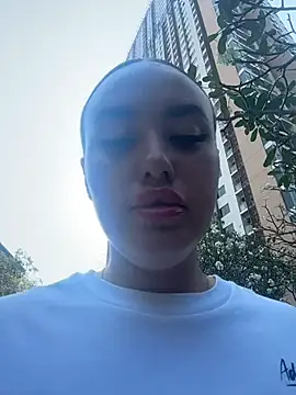 KiraSunshine online show from February 2026 03:57:02 AM