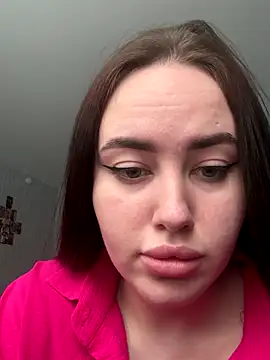 KiraSunshine online show from December 2025 03:17:01 AM