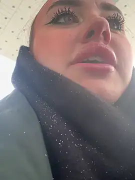 KiraSunshine online show from December 2025 03:53:01 AM