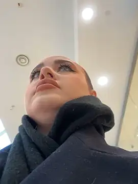 KiraSunshine online show from October 2025 04:00:01 AM