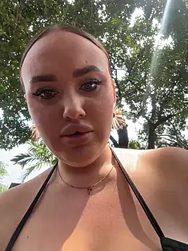 KiraSunshine online show from February 2026 04:42:01 AM