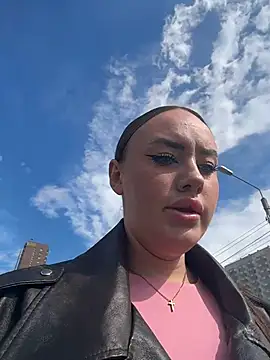 KiraSunshine online show from May 2026 02:59:01 AM