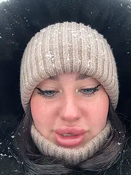 KiraSunshine online show from December 2025 04:14:01 AM