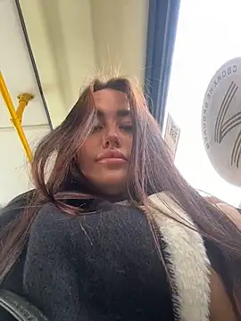 KiraSunshine online show from April 2026 06:09:02 AM