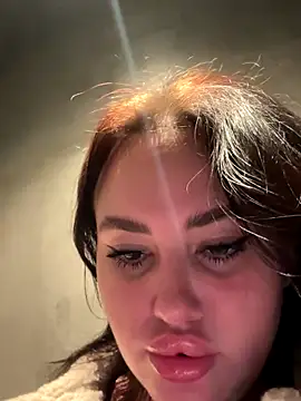 KiraSunshine online show from October 2025 03:40:02 AM