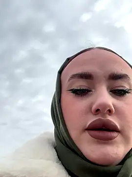 KiraSunshine online show from October 2025 03:51:01 AM