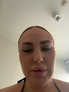 KiraSunshine online show from February 2026 01:38:01 AM