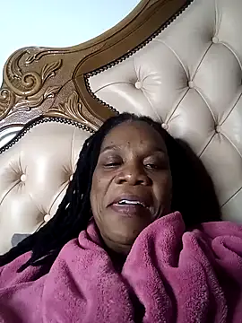 Hotcougar online show from October 2025 08:19:01 PM