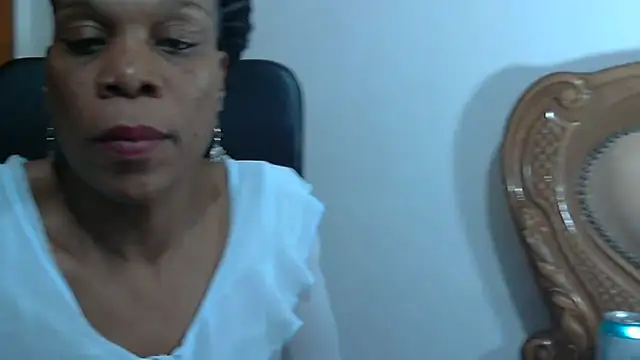 Hotcougar online show from April 2026 07:50:02 PM