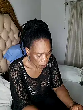 Hotcougar online show from December 2025 10:10:01 PM