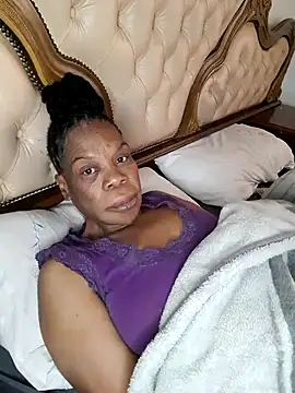 Hotcougar online show from December 2025 05:24:02 AM