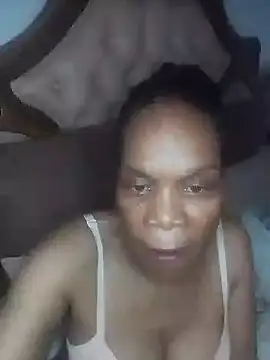 Hotcougar online show from October 2025 04:41:02 PM