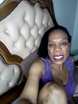 Hotcougar online show from November 2025 07:17:02 PM