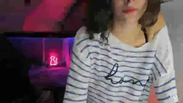 MartesBratty online show from October 2025 09:36:01 PM