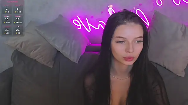 Eva Mayers online show from November 2025 11:59:02 PM