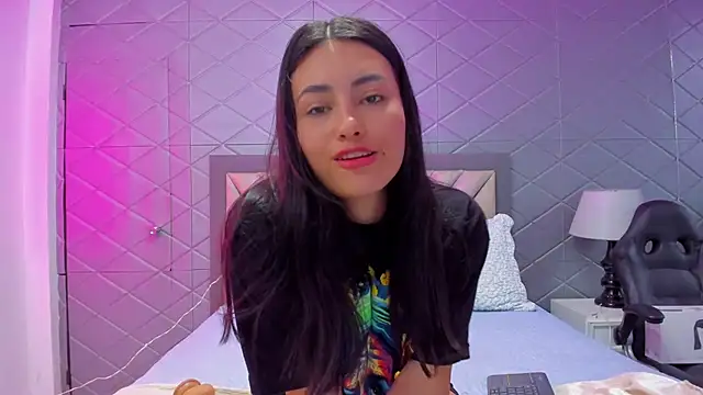 ViolettRouse online show from December 2025 04:51:01 PM