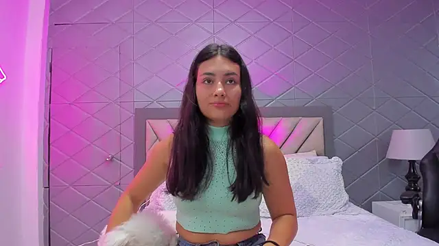 ViolettRouse online show from December 2025 04:13:01 PM