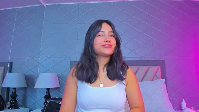 ViolettRouse online show from February 2026 04:50:01 PM