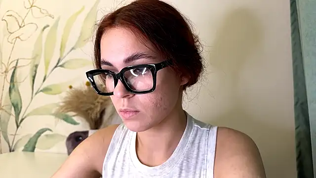 LunaAfrodita online show from November 2025 06:33:01 PM