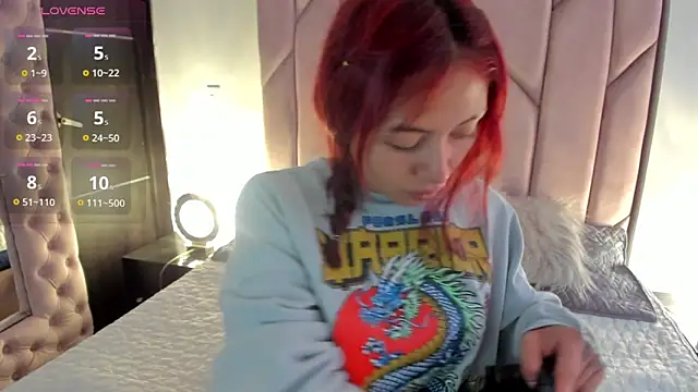 Snapshot of melanie_roux__ chatting on November 2025 01:26:01 PM melanie roux online show from November 2025 01:26:01 PM